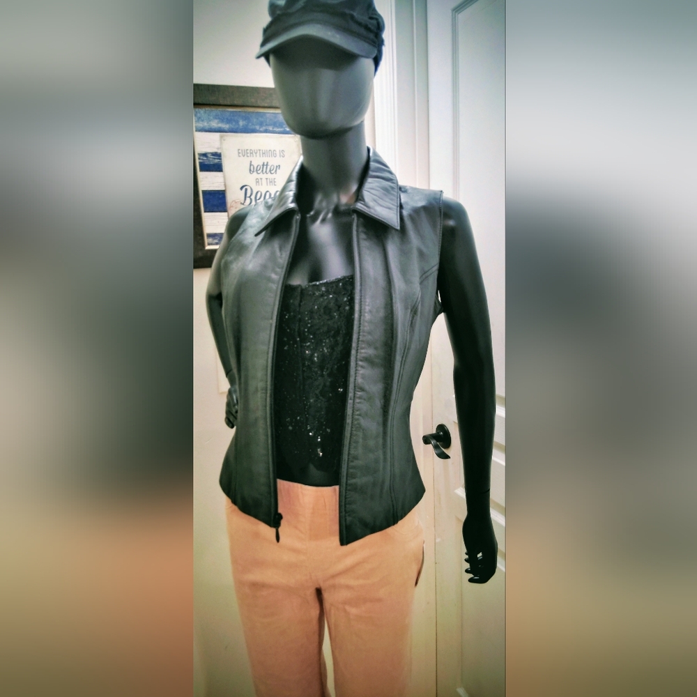 Wilsons Leather Black Sleeveless Jacket
